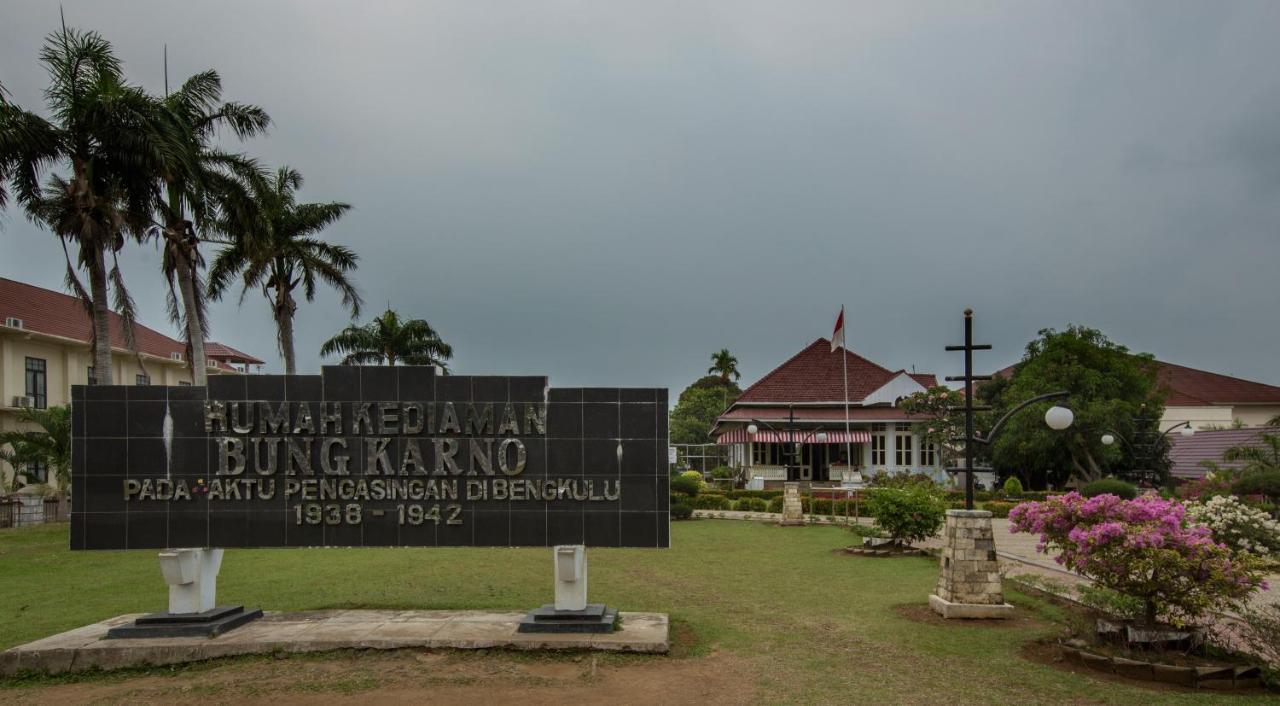 Amaris Hotel Bengkulu Exterior foto